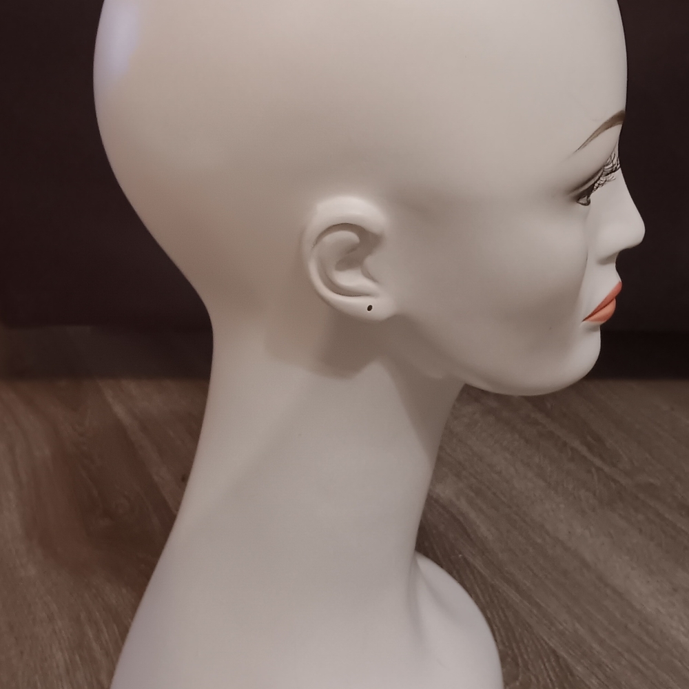 Jon Renau Female Manniquin Wig Display View 6